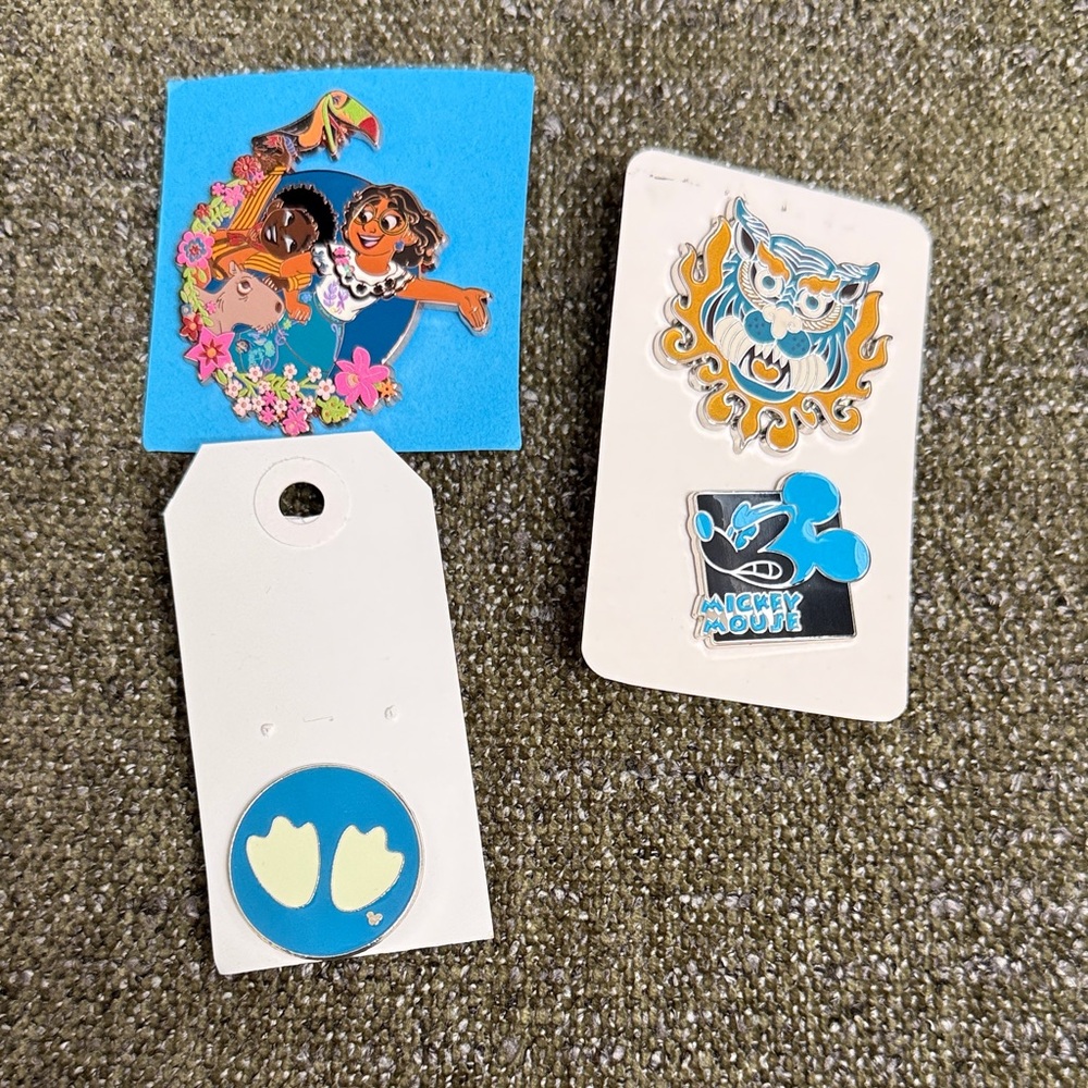 Disney collector pins